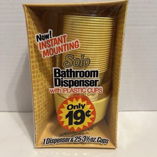 Solo cups wall - solo, dispenser