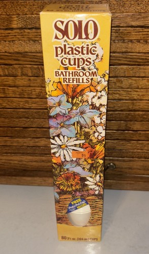 Solo plastic cups - cups, bathroom