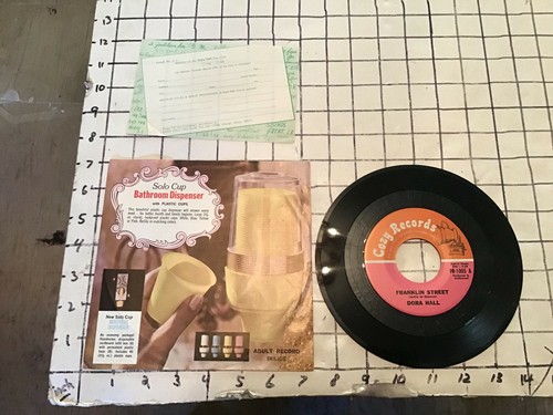 Vintage solo cup - cup, bathroom